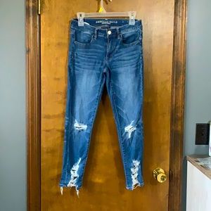 American Eagle ripped cropped jeggings.